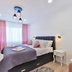 Zara Lumina Apartment